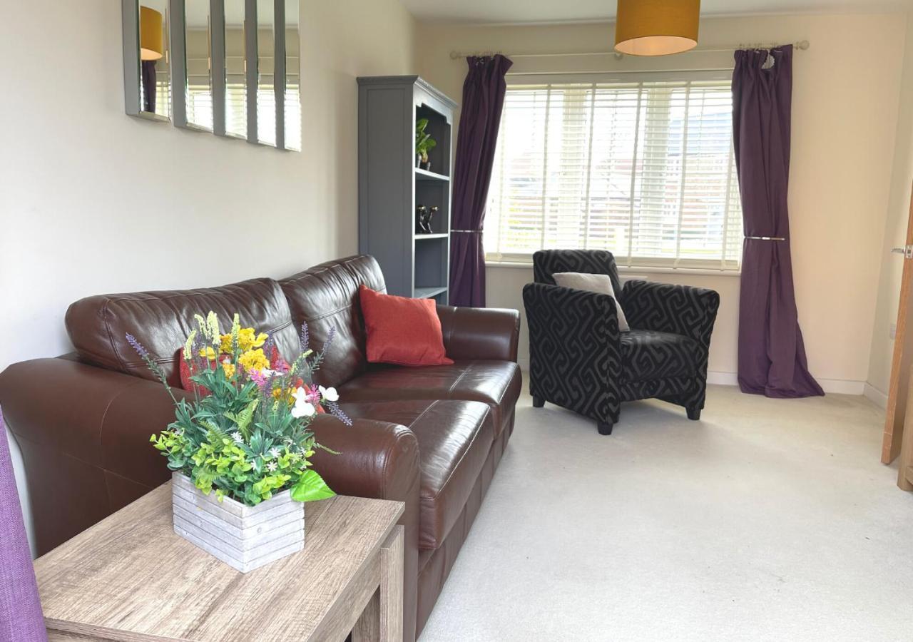 Ashford Holiday Home Sleeps 6 Free Parking Wifi Willesborough Exterior foto